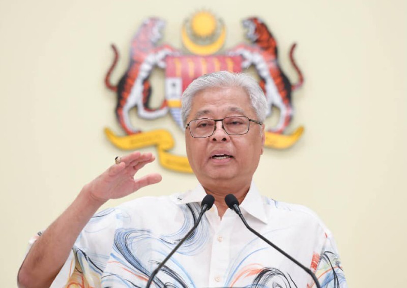 Malaysia's new PM retains finance minister, senior figures ...